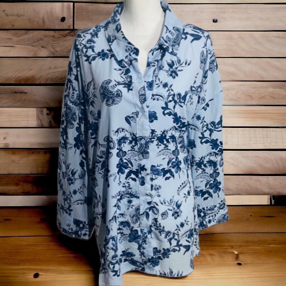 Cupio‎ Blue Floral Print Button Up Top